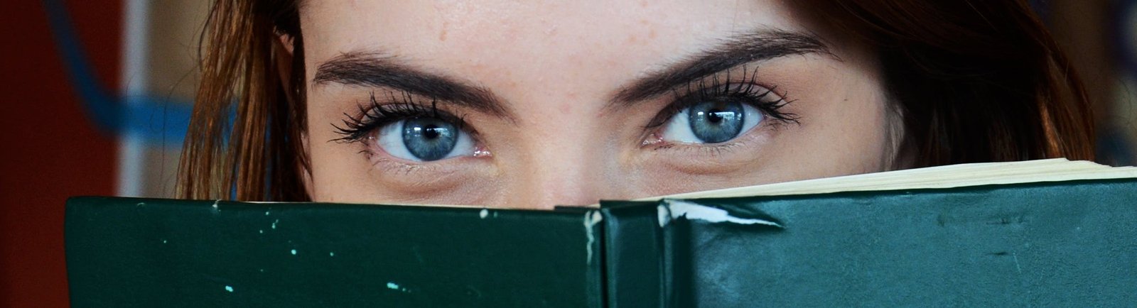 Yoga des Yeux : Techniques Simples pour Détendre Votre Regard